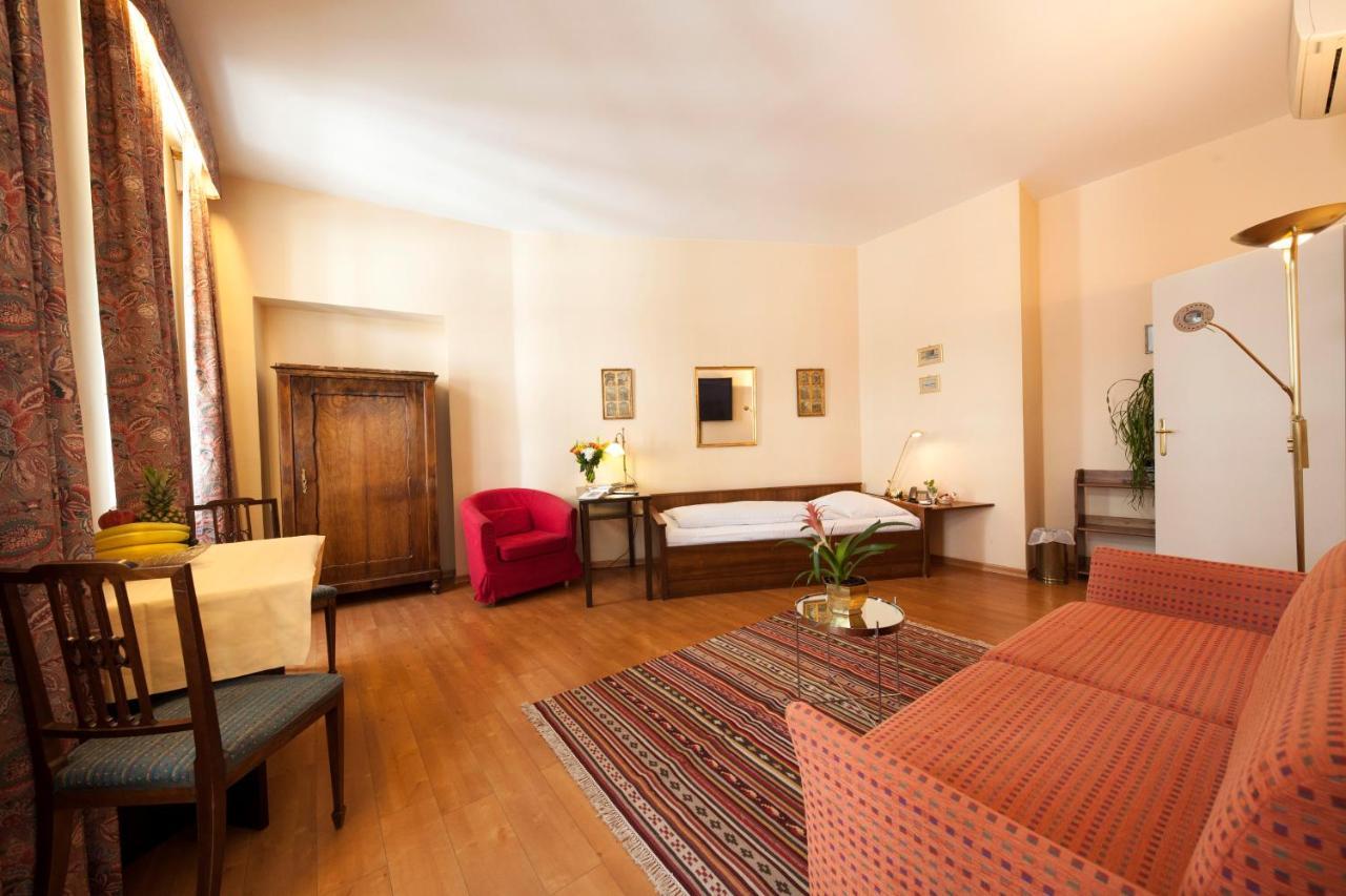 Mondial Appartement Hotel Виена Екстериор снимка